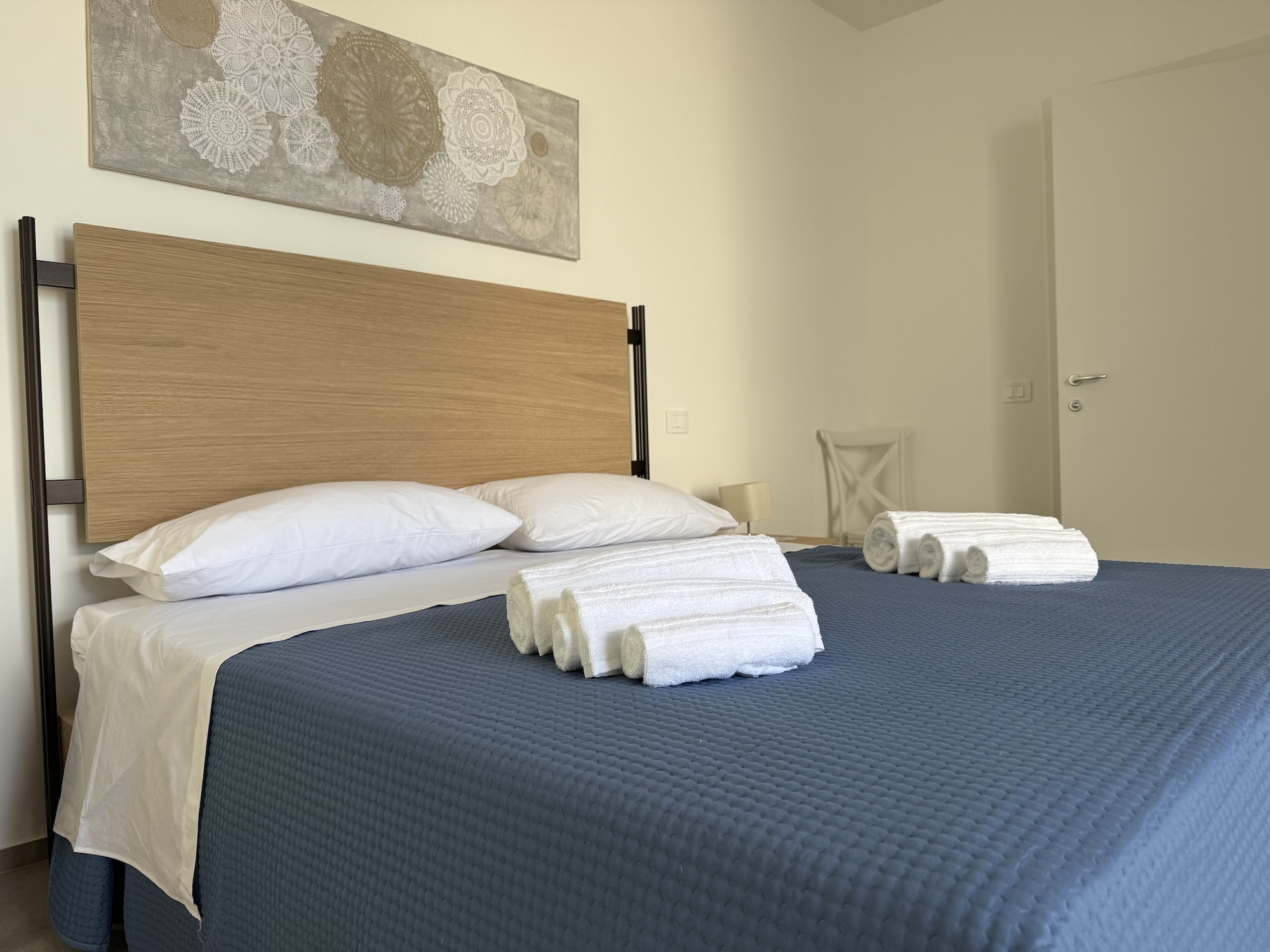 Camera tripla con bagno privato e terrazzo — Agriturismo a Nardò, Salento