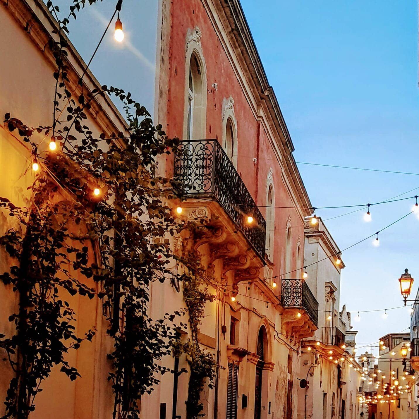 Leverano — borgo del Salento e vino DOC, a 10 minuti dall'agriturismo